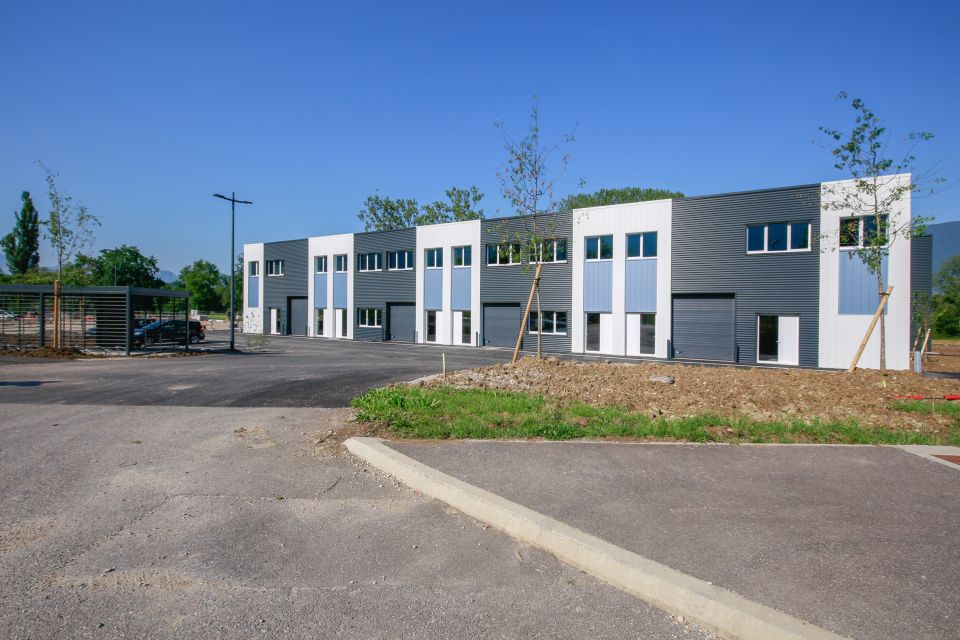 Local industriel  - 168 m² MERY