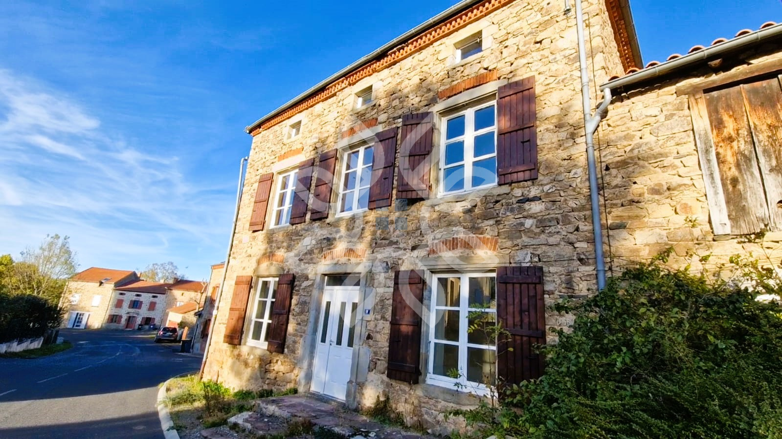 vente maison ST BEAUZIRE