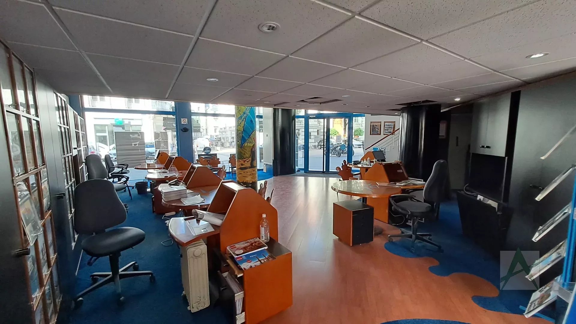 vente local-commercial CHAMBERY