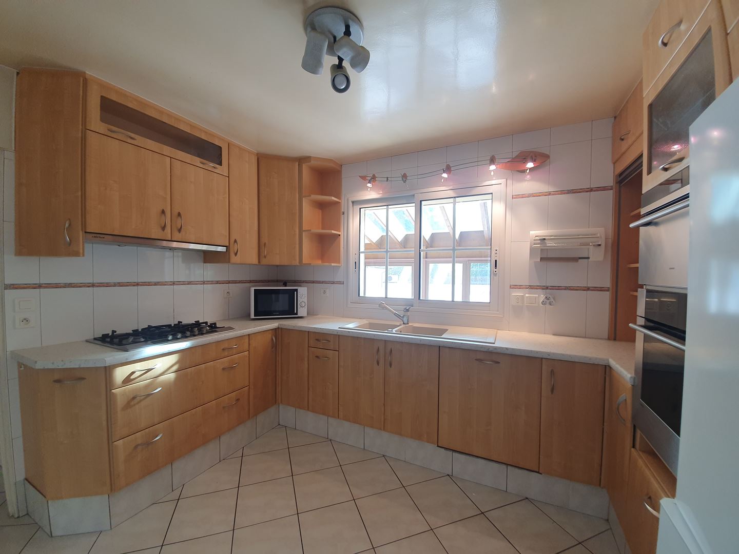 vente maison CRANVES SALES