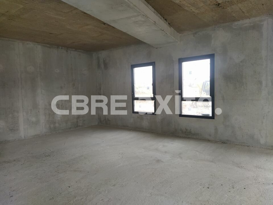 vente local-commercial CESSY
