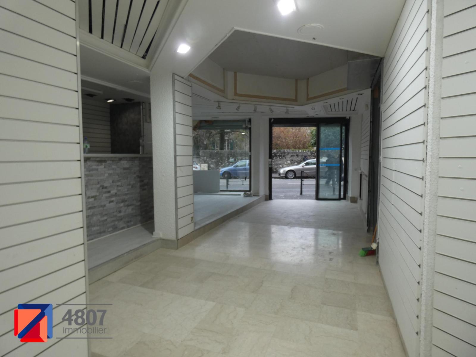 location local-commercial ANNEMASSE