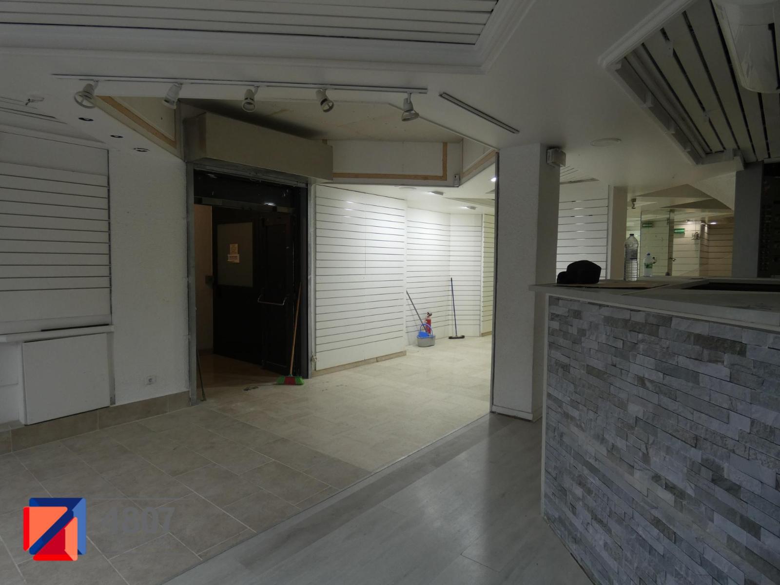 location local-commercial ANNEMASSE