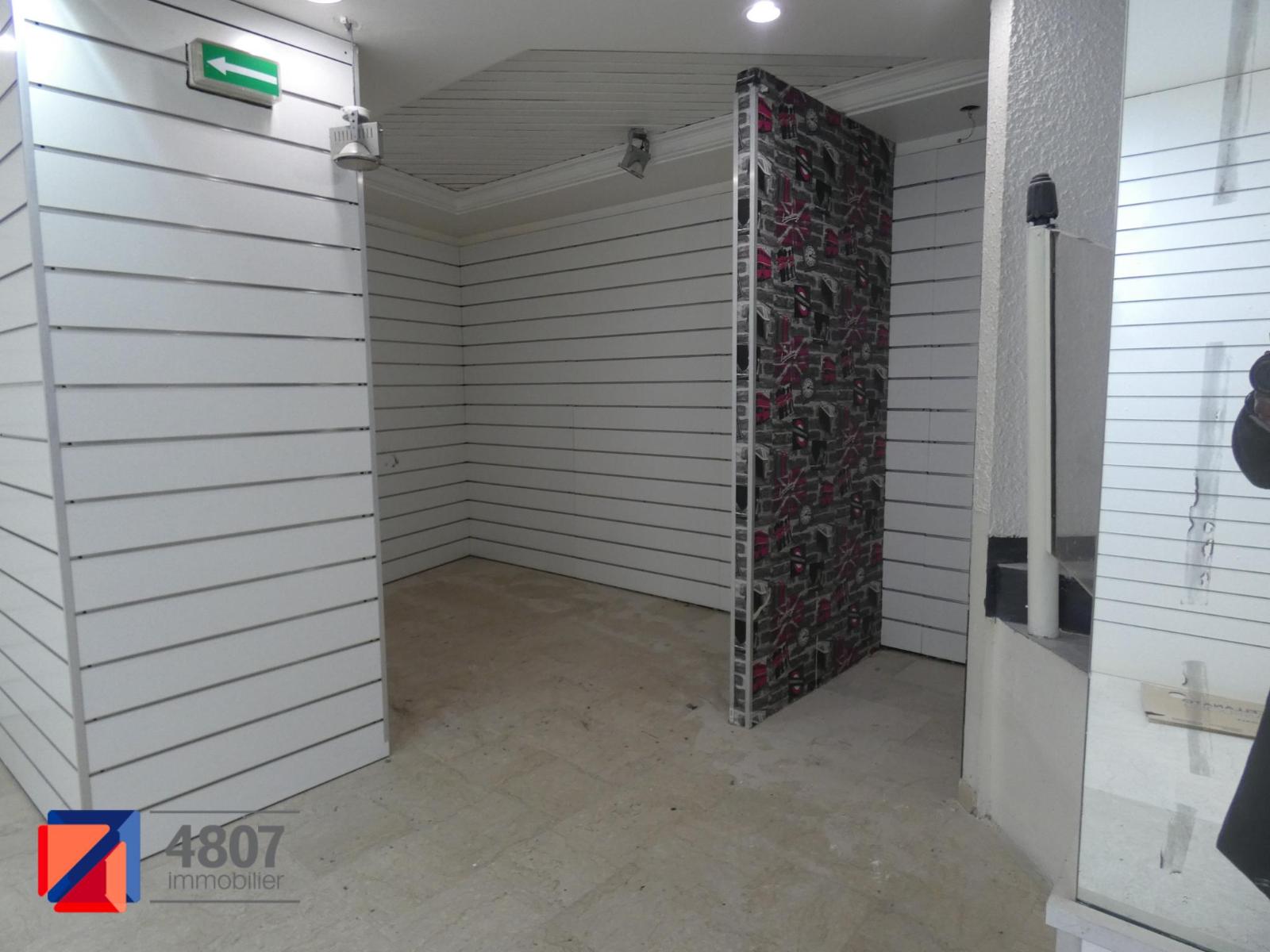 location local-commercial ANNEMASSE