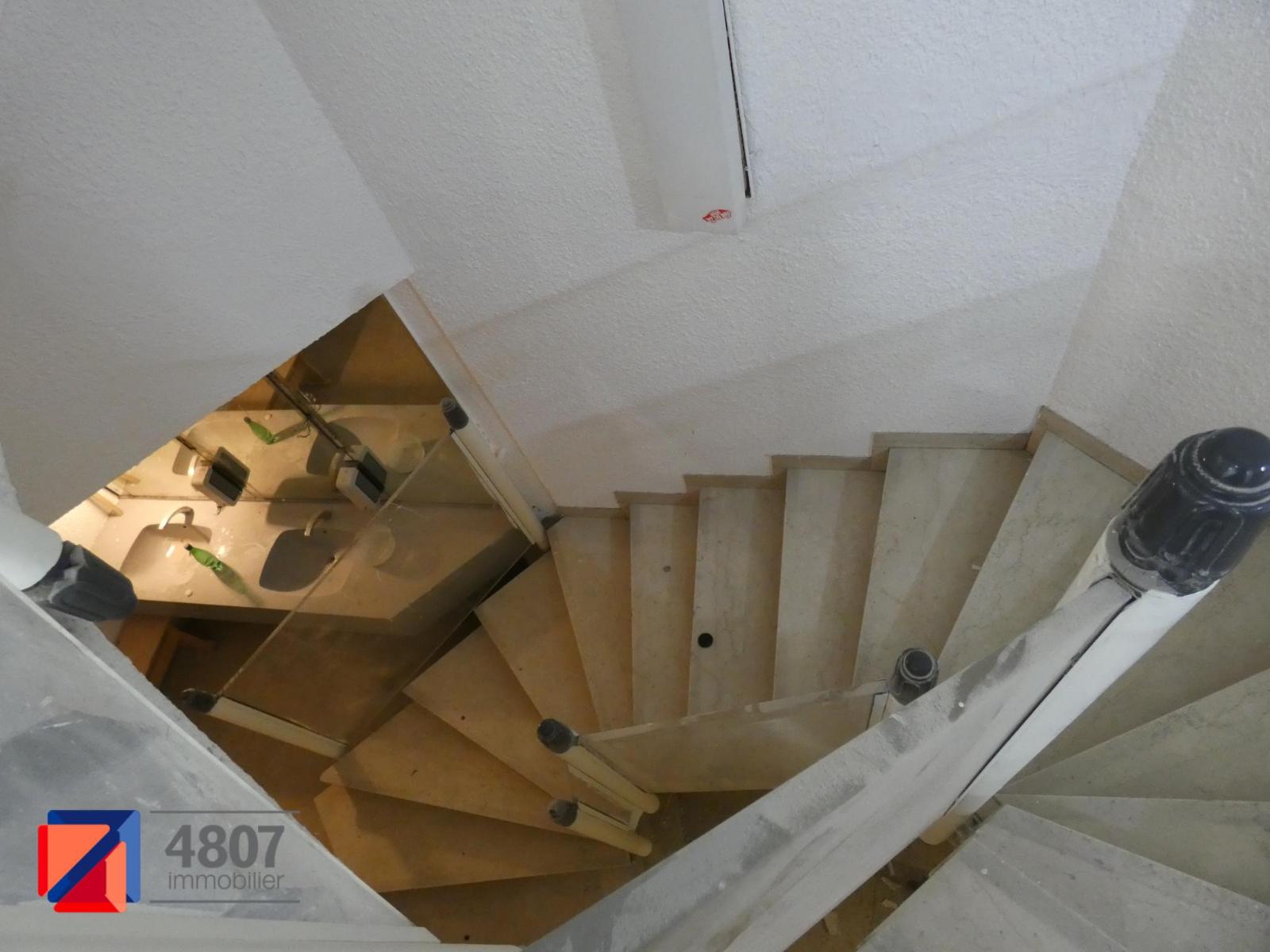 location local-commercial ANNEMASSE