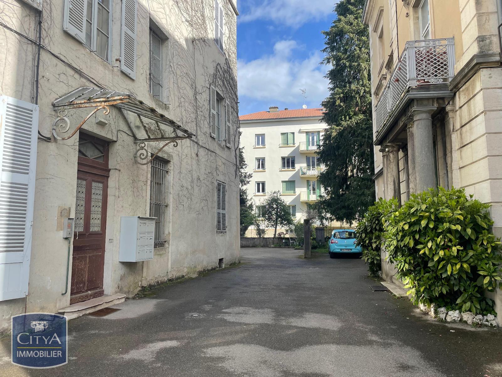 location local-professionnel BOURG EN BRESSE
