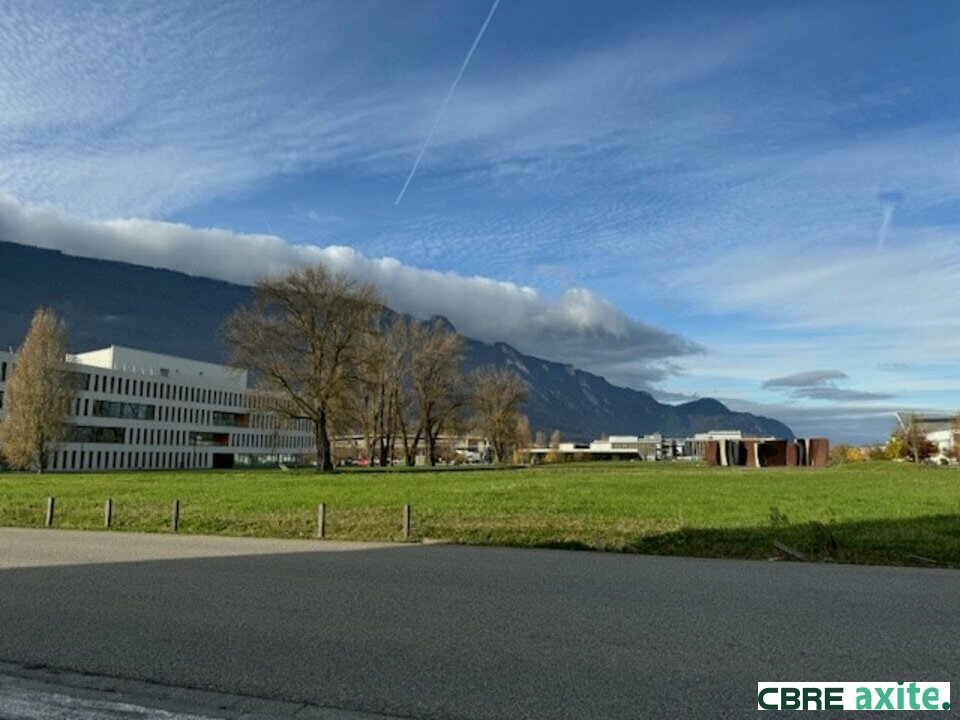 location local-professionnel LA MOTTE SERVOLEX