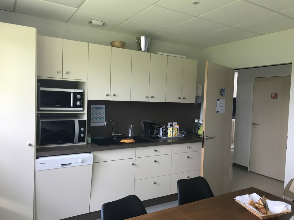 location local-professionnel ARCHAMPS