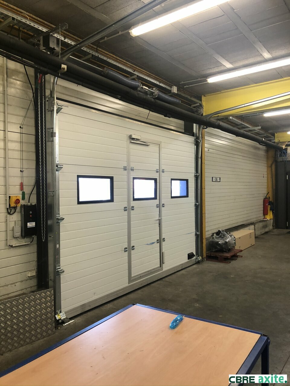 location local-industriel DOMESSIN
