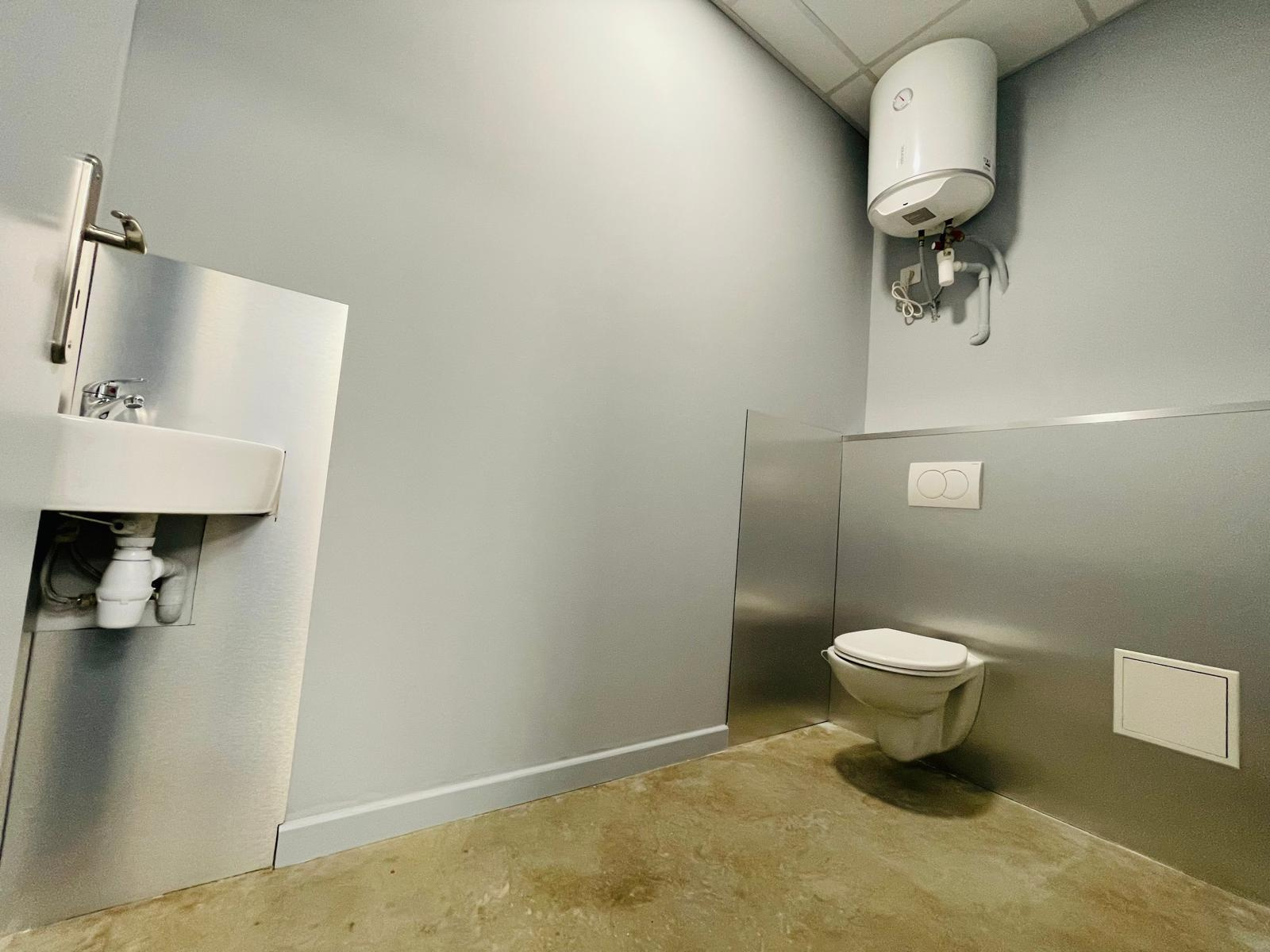 location local-commercial ST VINCENT DE MERCUZE