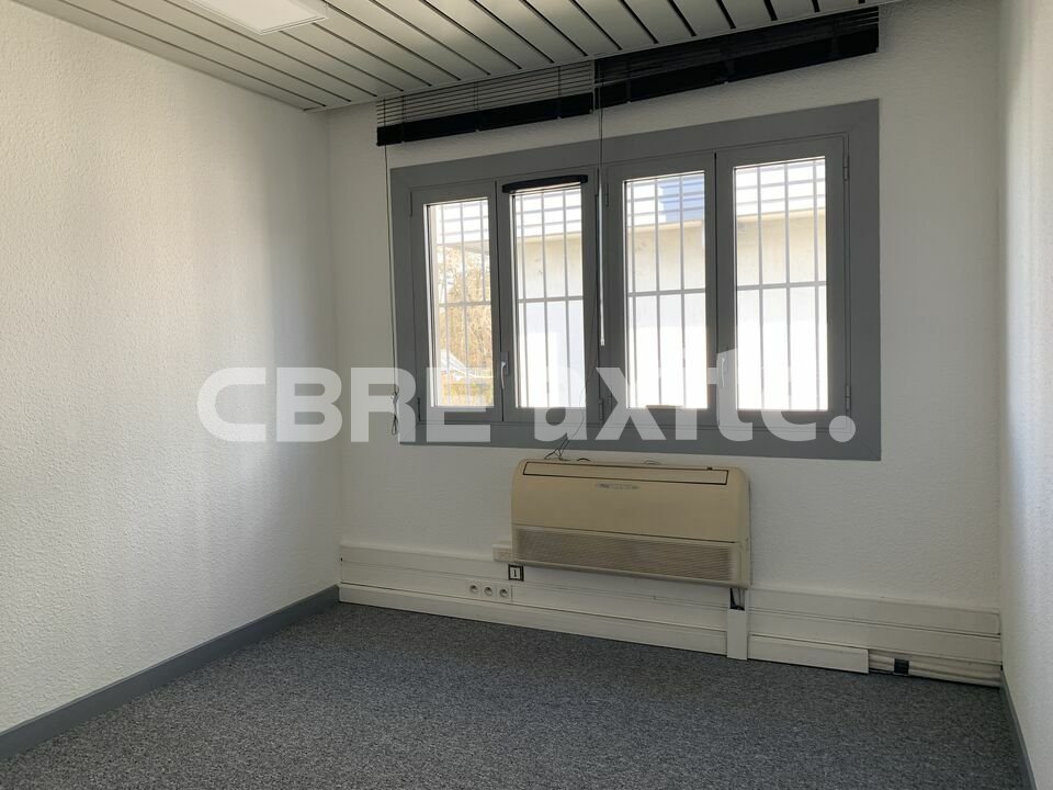location local-industriel MEYTHET