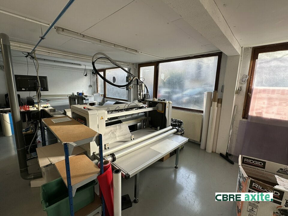 vente local-industriel COGNIN