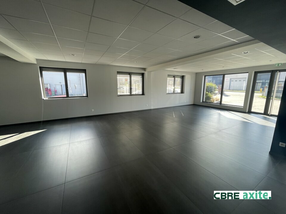 location local-commercial DRUMETTAZ CLARAFOND
