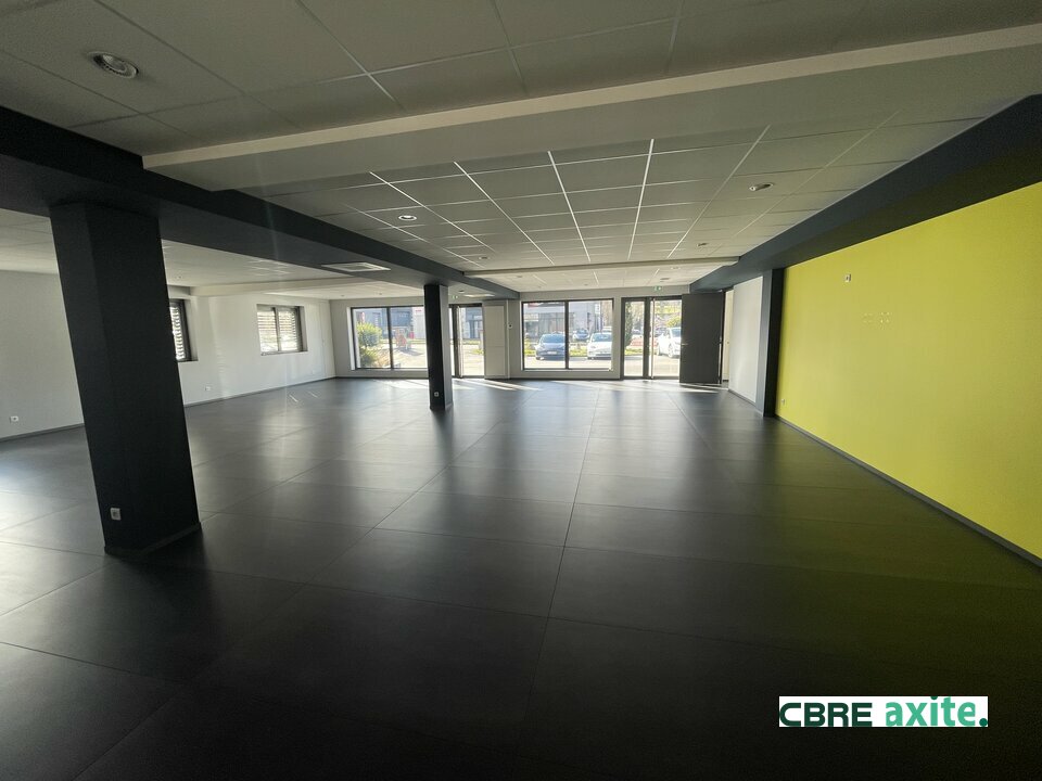 location local-commercial DRUMETTAZ CLARAFOND