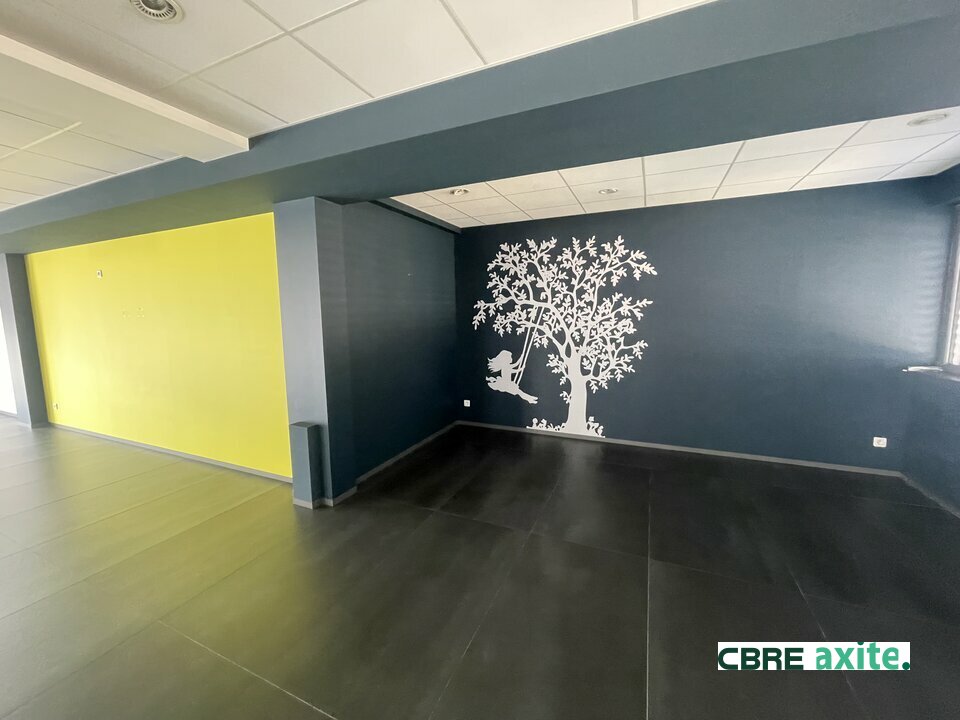 location local-commercial DRUMETTAZ CLARAFOND