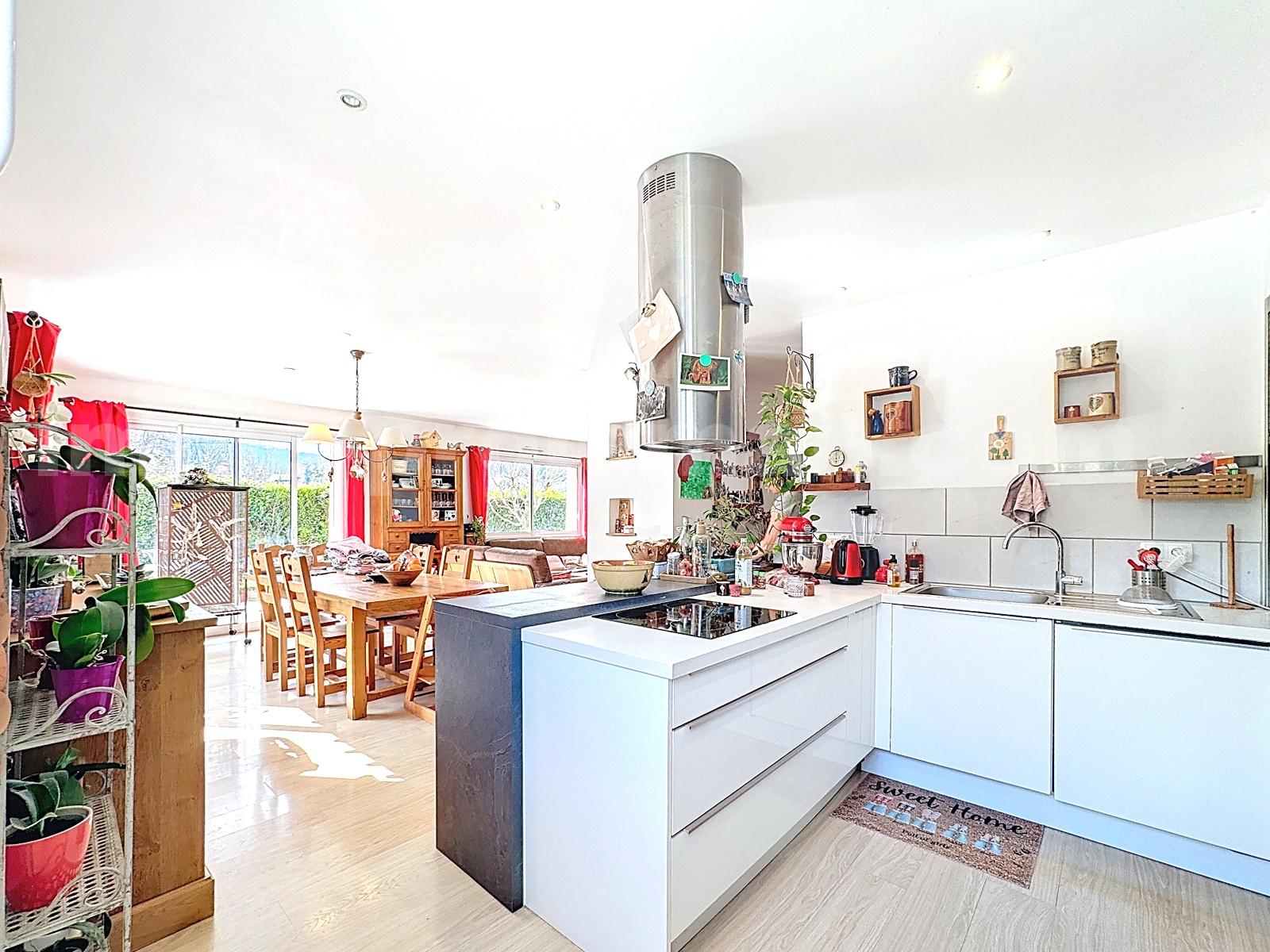 vente maison PERS JUSSY