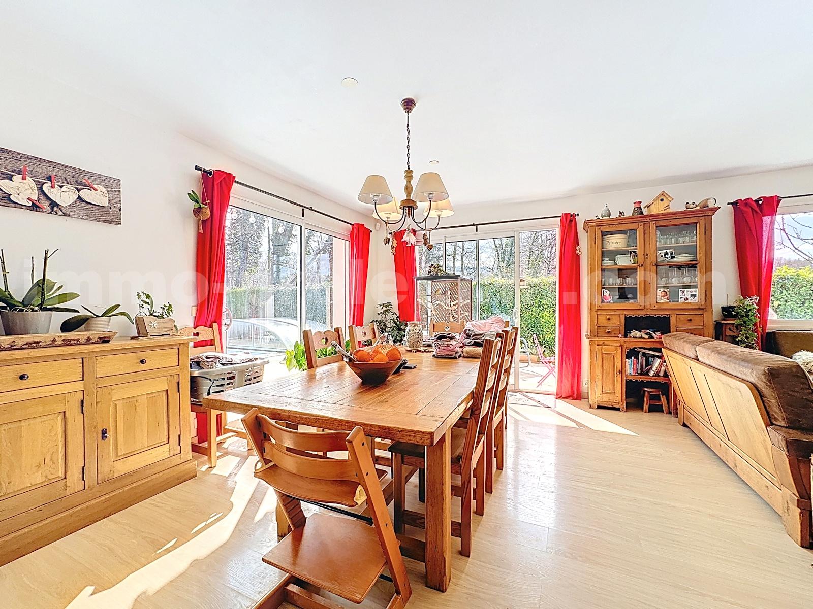 vente maison PERS JUSSY