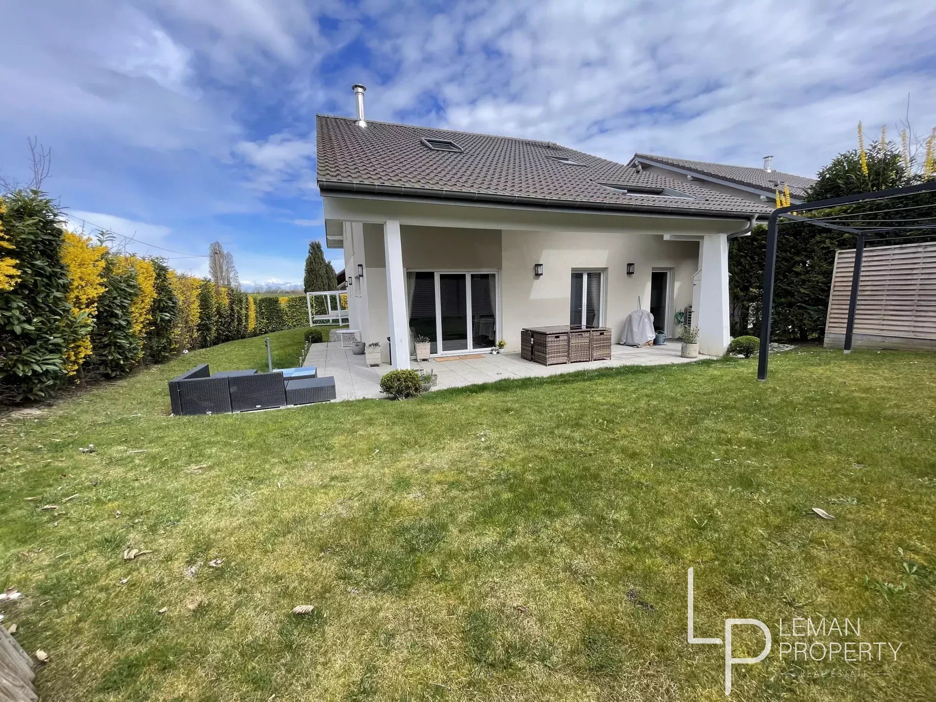 location maison CHENS SUR LEMAN