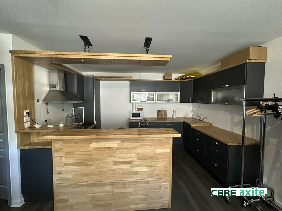location local-commercial CHALLES LES EAUX