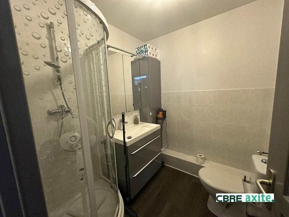 location local-commercial CHALLES LES EAUX