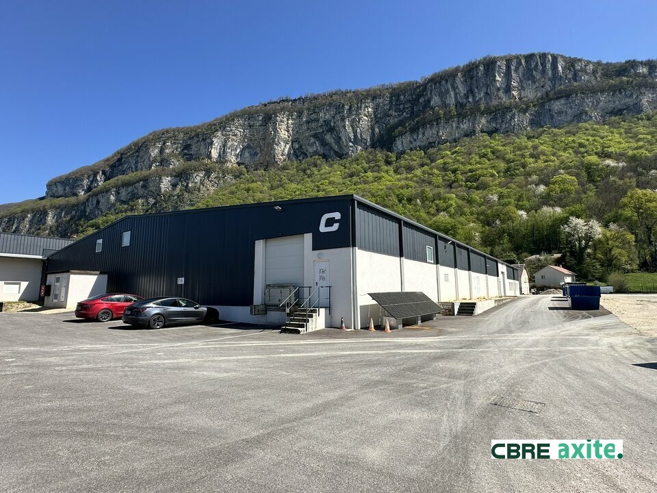 location local-industriel CHAMPAGNEUX