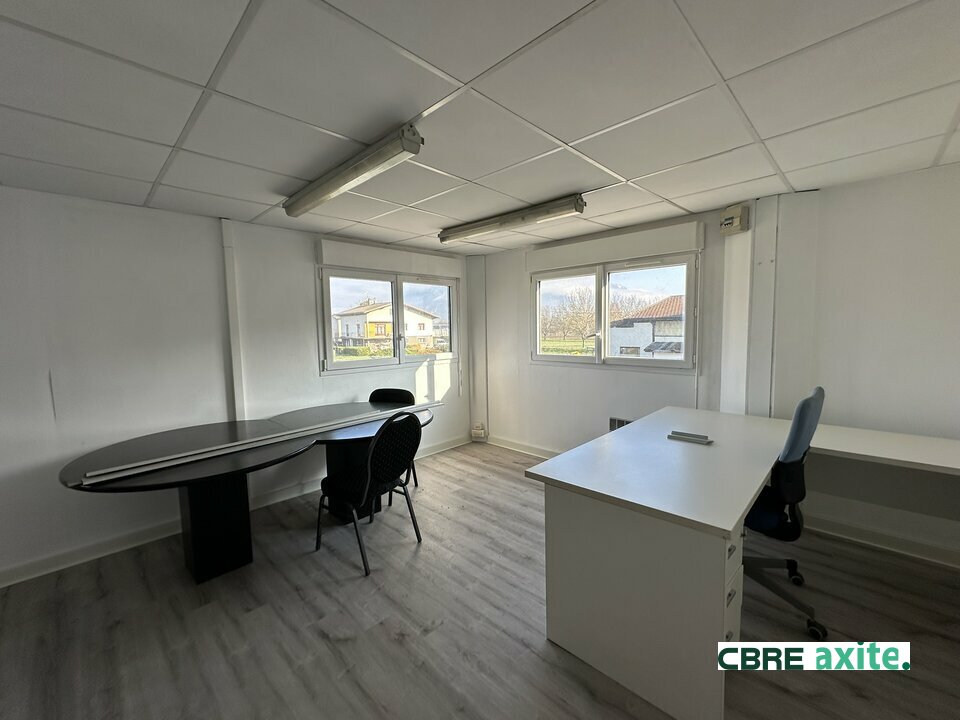 location local-industriel LAISSAUD