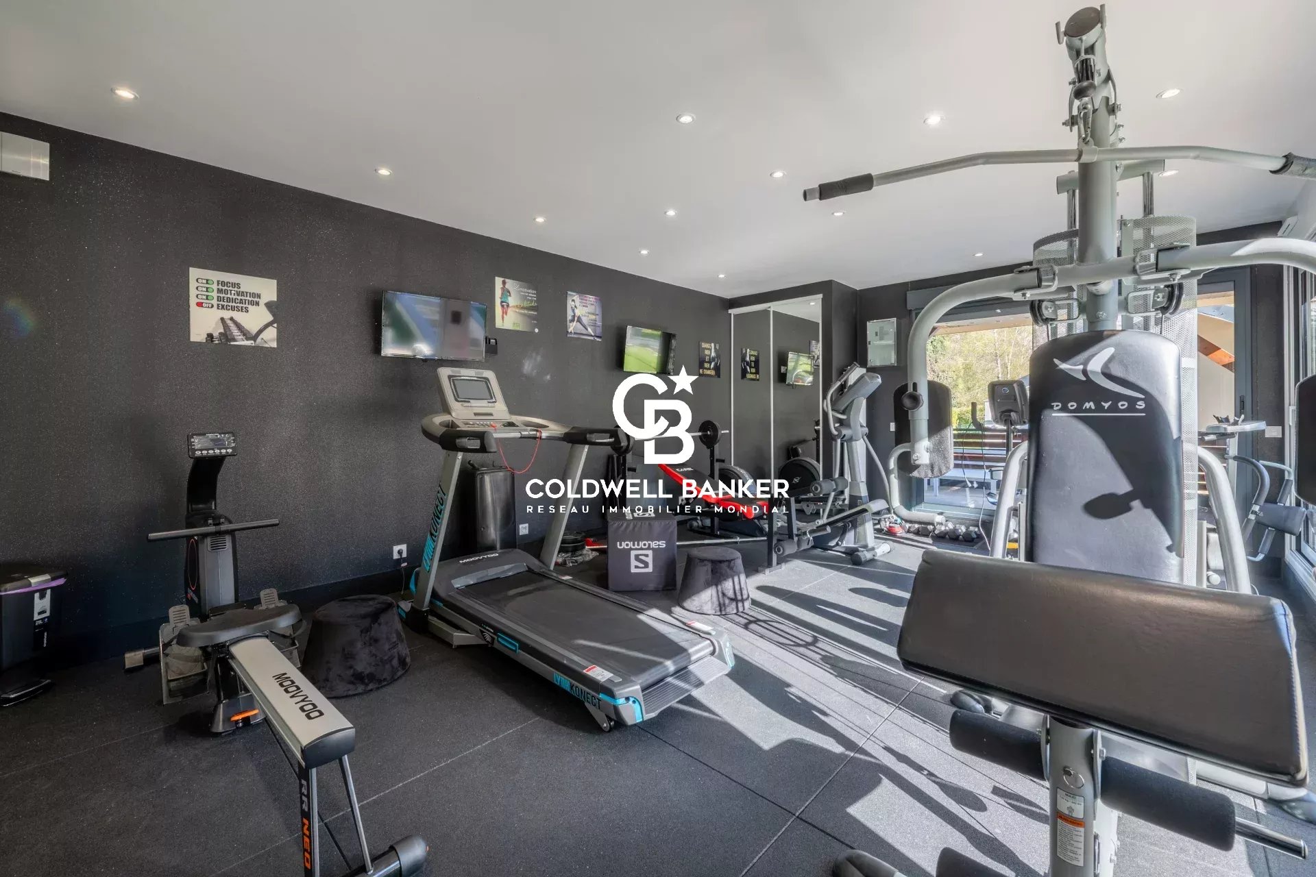 vente maison MONTAGNOLE
