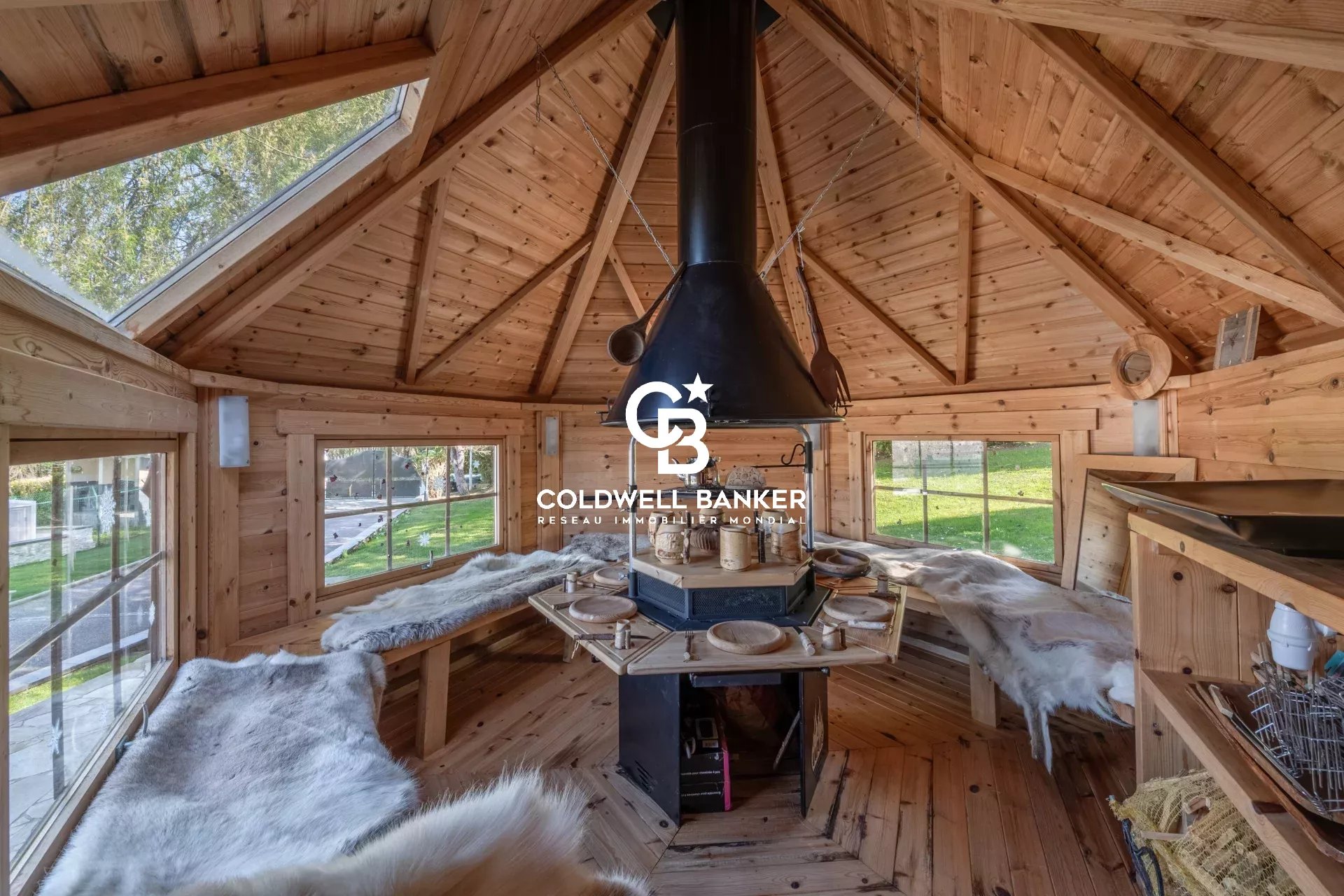 vente maison MONTAGNOLE