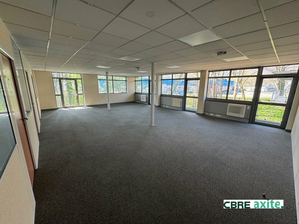 Bureau  - 394 m² LE BOURGET DU LAC