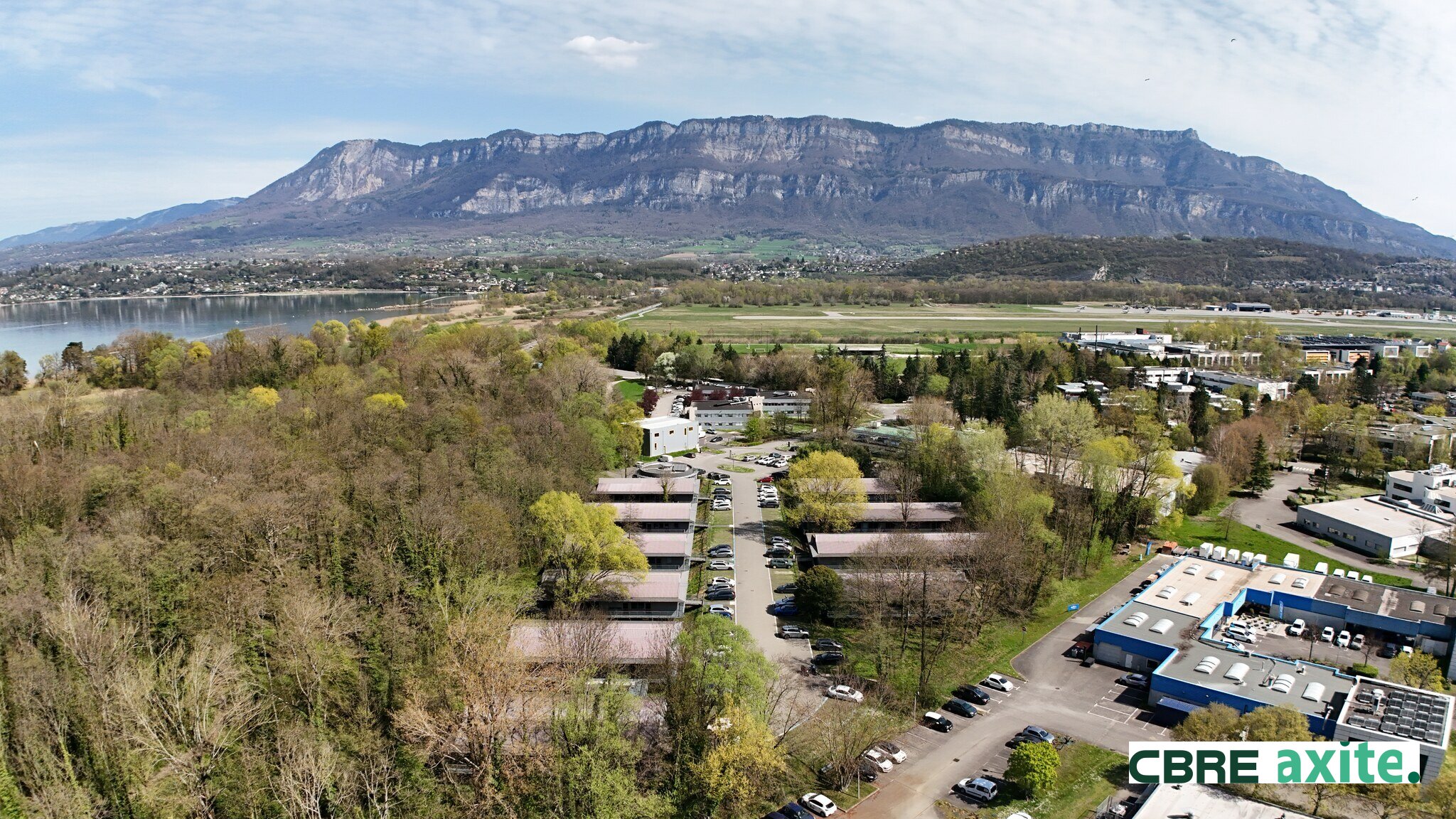 location local-professionnel LE BOURGET DU LAC