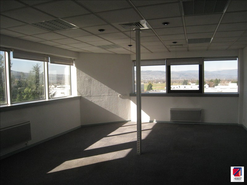 location local-professionnel ST PIERRE EN FAUCIGNY
