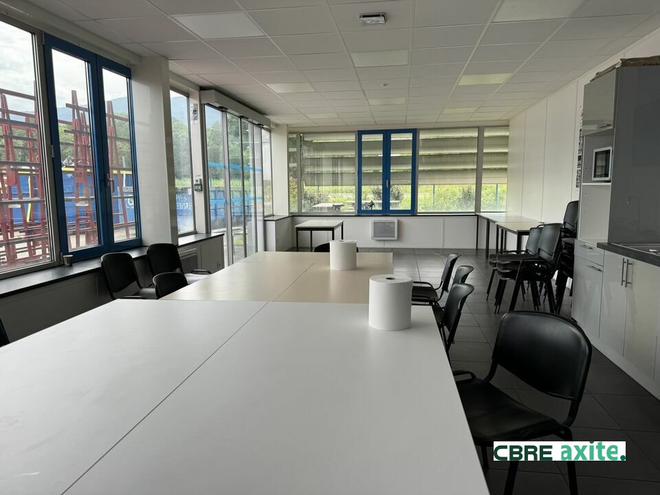 location local-industriel VOGLANS