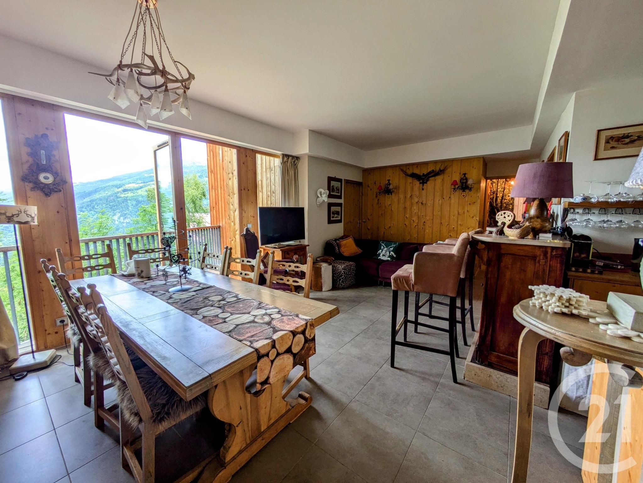 Appartement 4 pièces - 70 m² BELLENTRE