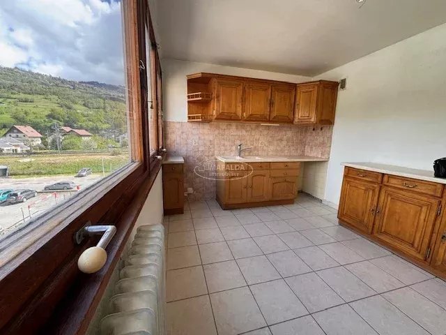 Appartement 3 pièces - 79 m² CLUSES