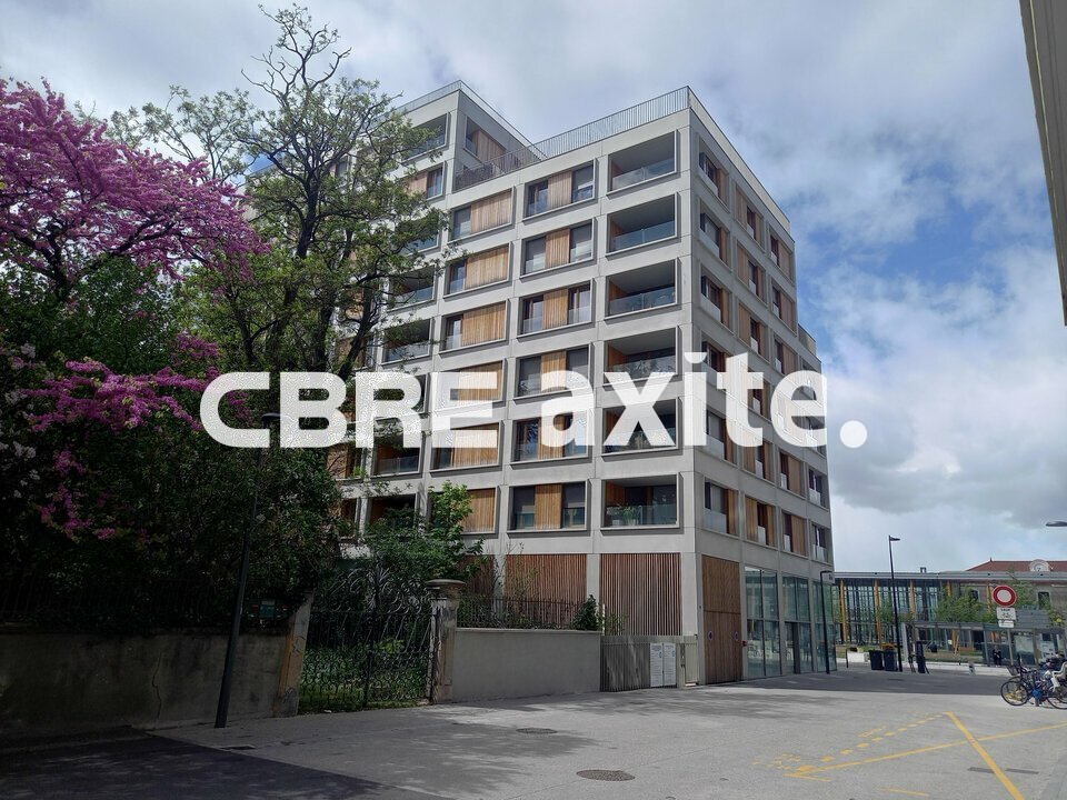 location local-commercial ANNEMASSE
