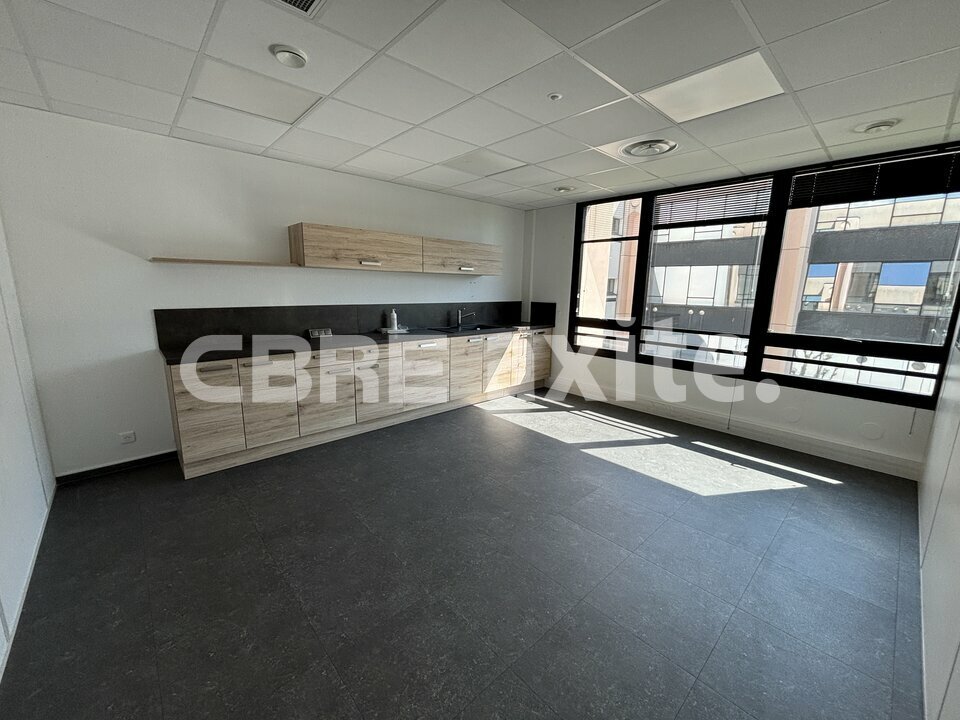 location local-professionnel EPAGNY METZ TESSY