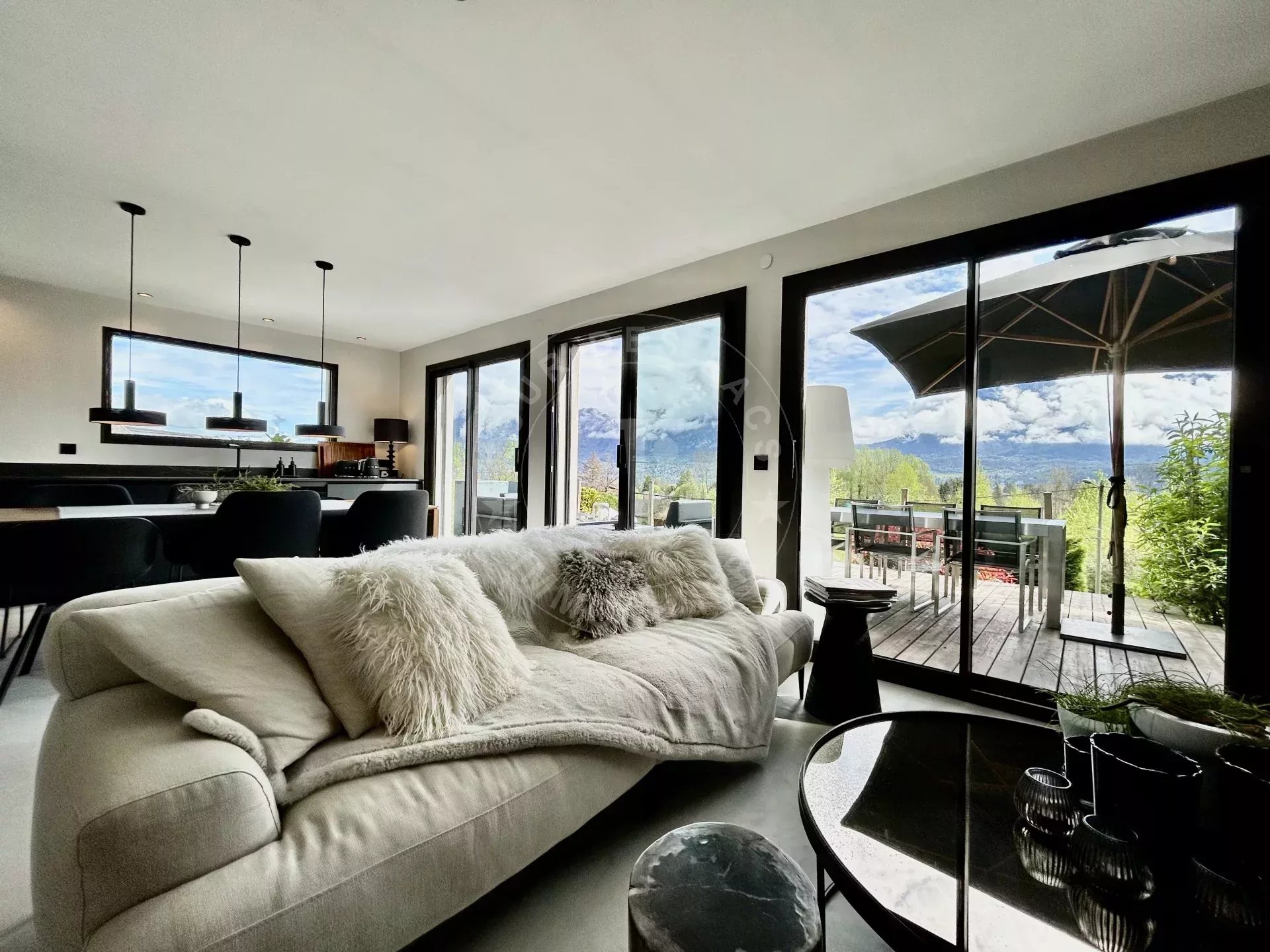 vente maison SEVRIER