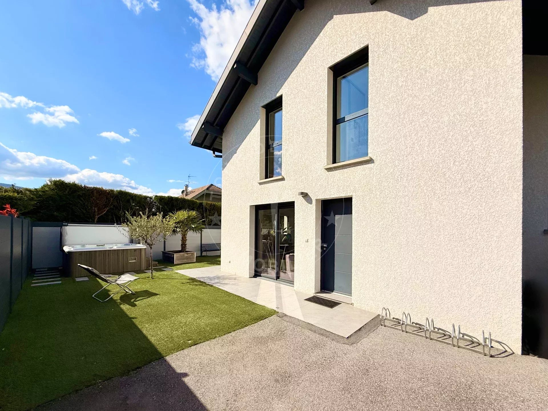 vente maison DUINGT