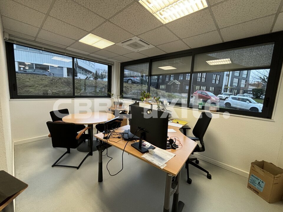 location local-professionnel CRAN GEVRIER