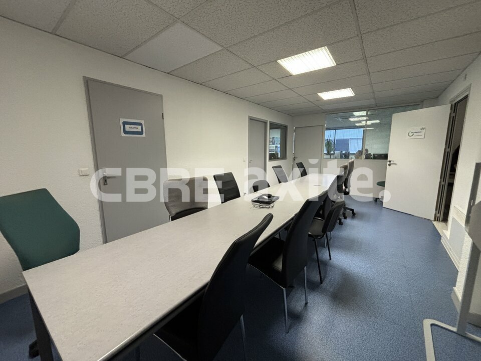 location local-professionnel CRAN GEVRIER