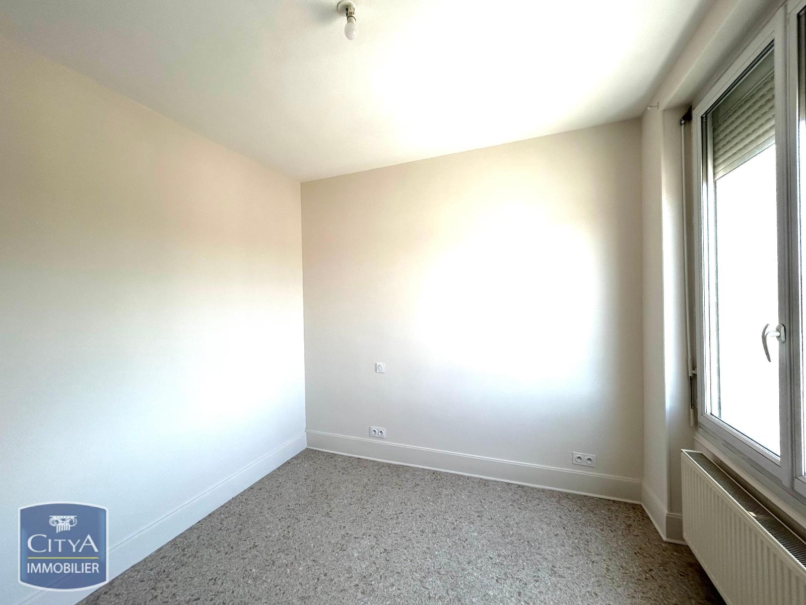 location appartement PERONNAS