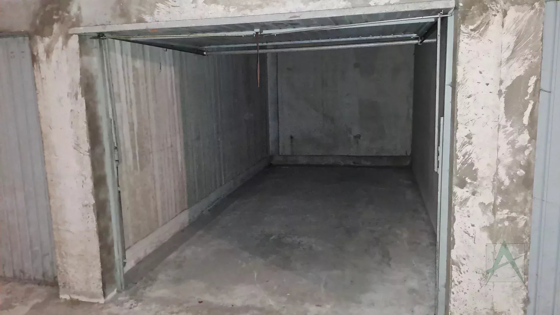 vente parking CHAMBERY