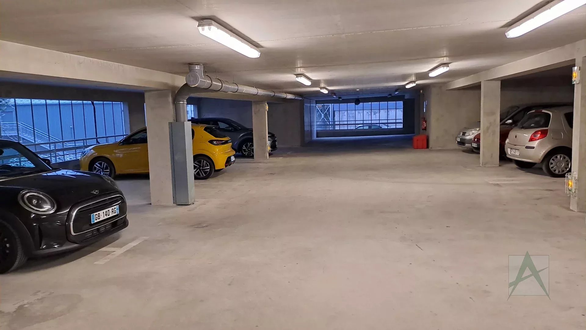 location parking CHAMBERY