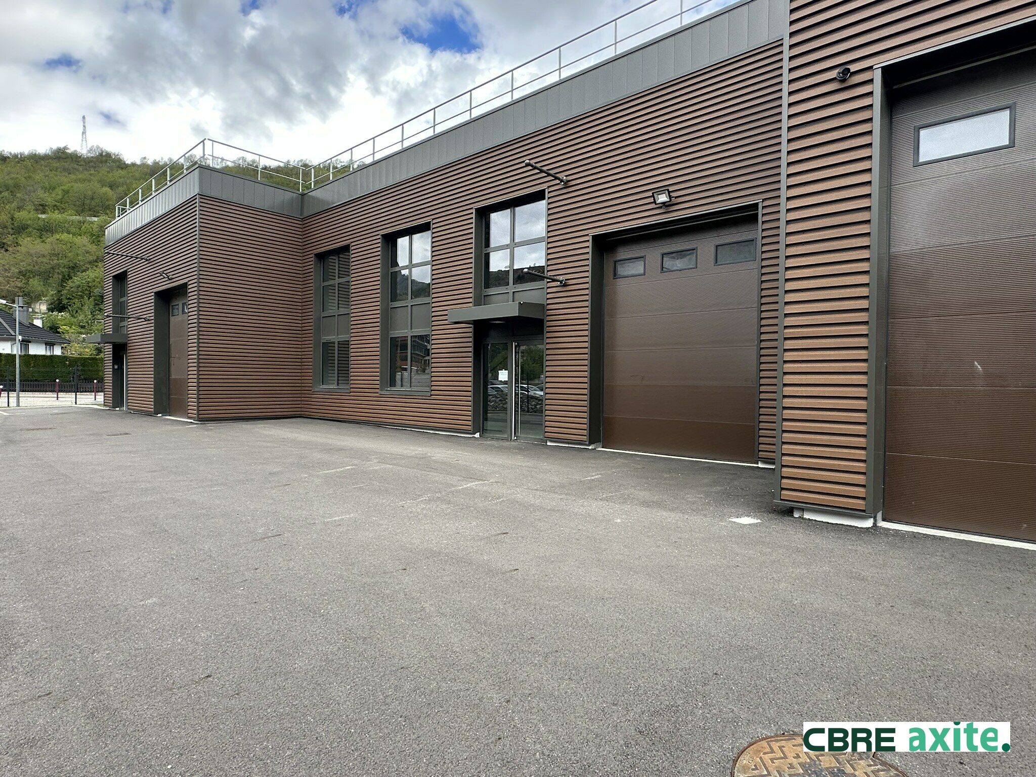 location local-industriel ST MICHEL DE MAURIENNE