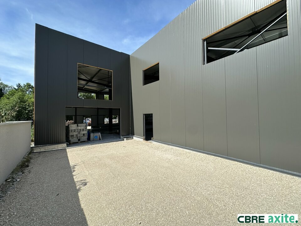 location local-industriel NOVALAISE