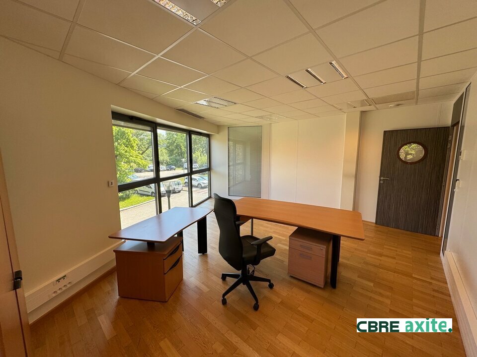 location local-professionnel FRANCIN