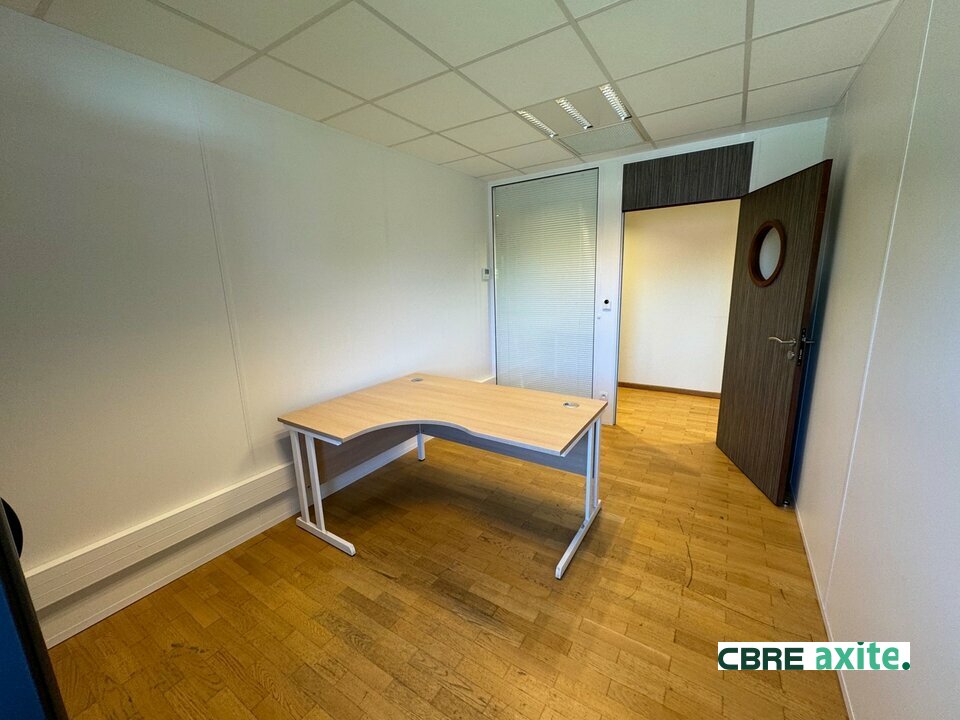 location local-professionnel FRANCIN