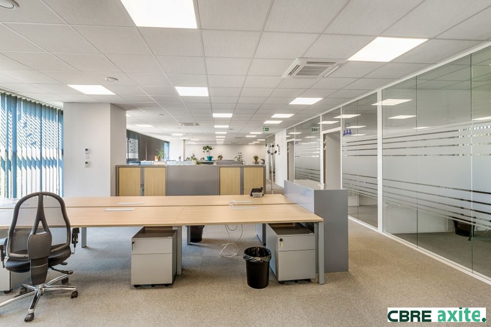 vente local-professionnel LE BOURGET DU LAC