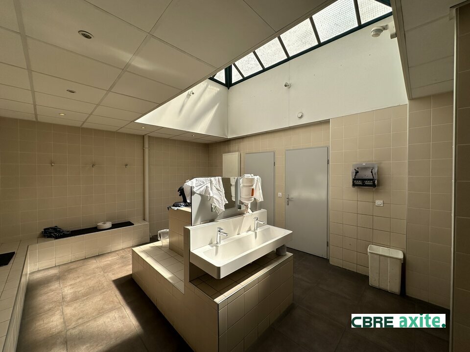 location local-industriel AIX LES BAINS