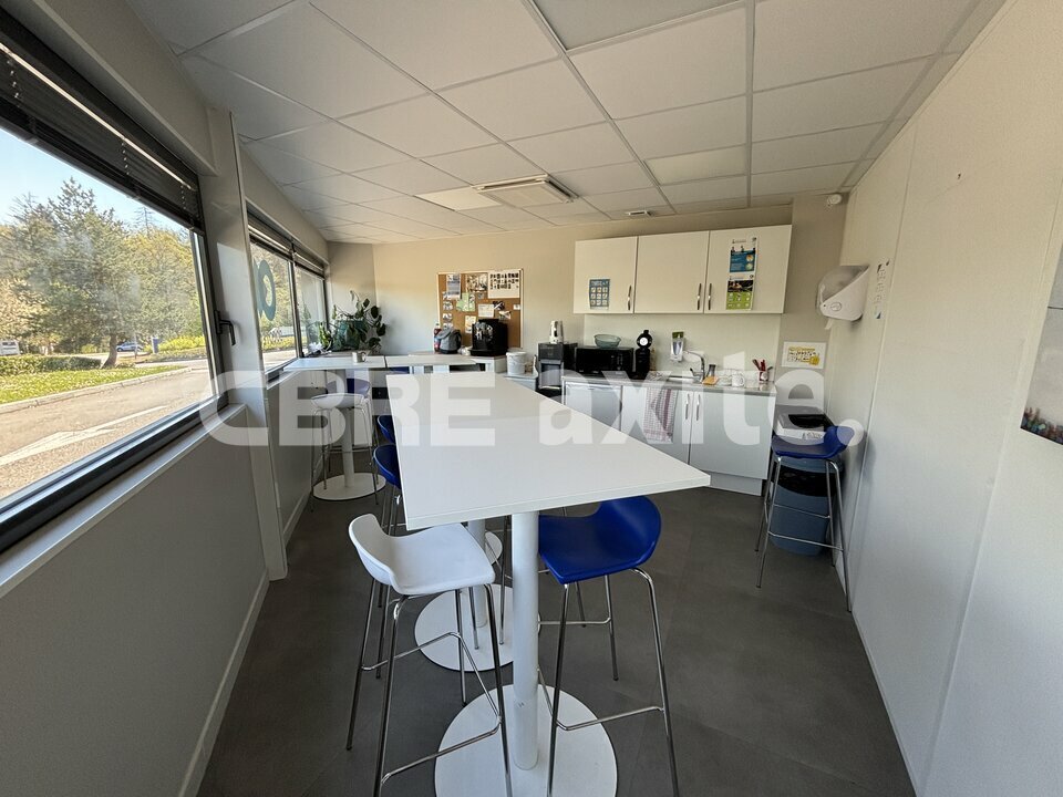 location local-professionnel CHAVANOD
